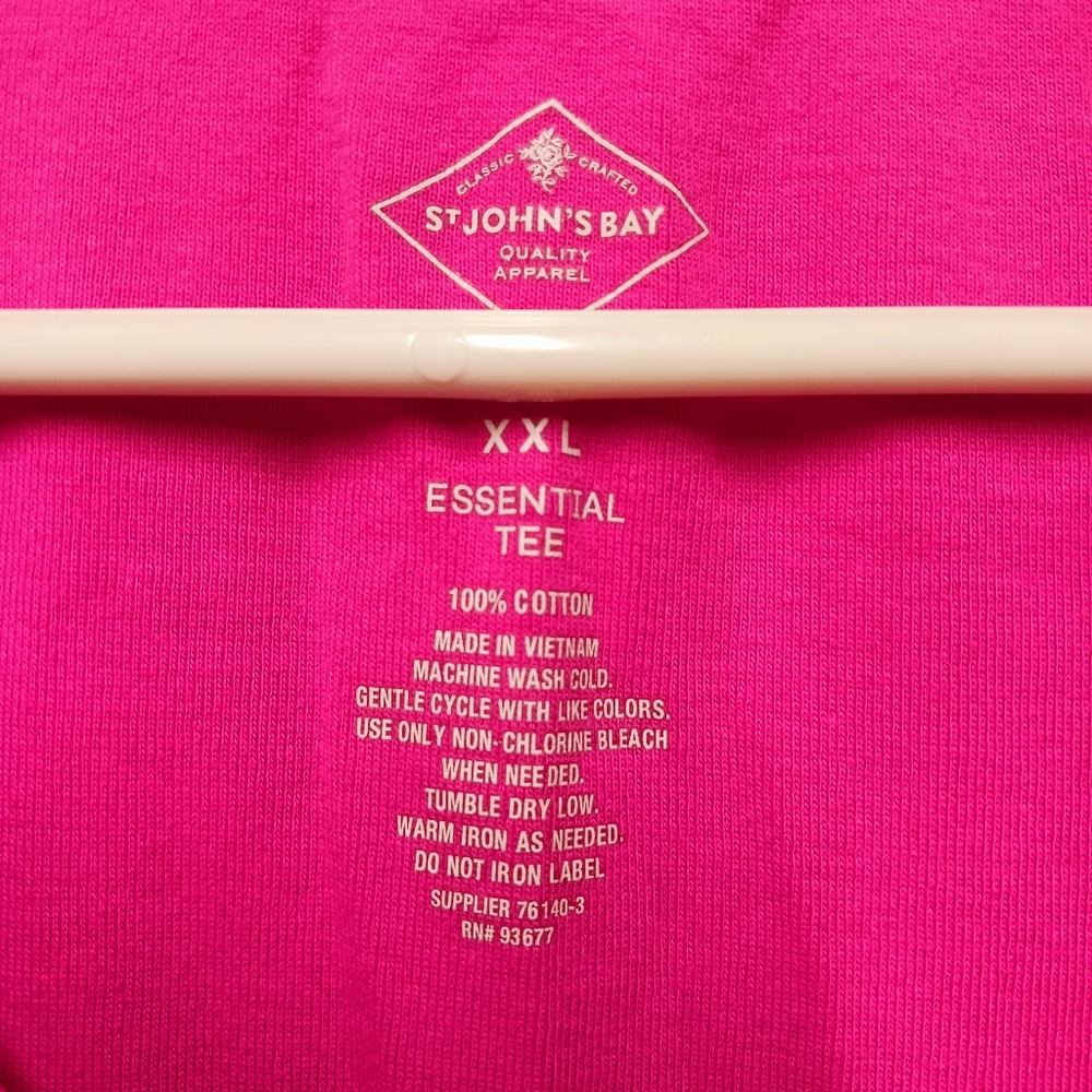 St. Johns Bay Pink Vneck T-shirt - Picture 4 of 4